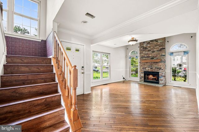 32 PARKVIEW WAY, Newtown, PA 18940