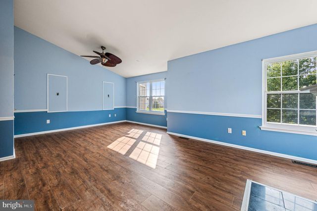 32 PARKVIEW WAY, Newtown, PA 18940