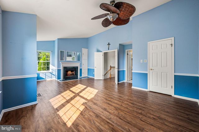 32 PARKVIEW WAY, Newtown, PA 18940