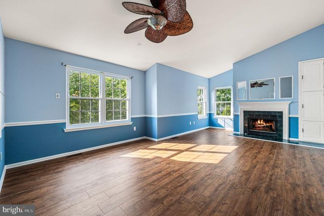 32 PARKVIEW WAY, Newtown, PA 18940