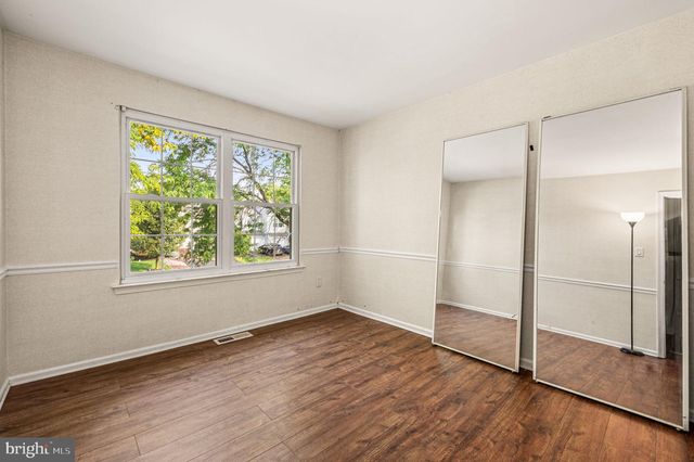 32 PARKVIEW WAY, Newtown, PA 18940