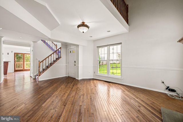 32 PARKVIEW WAY, Newtown, PA 18940