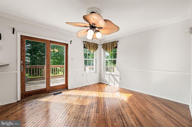 32 PARKVIEW WAY, Newtown, PA 18940