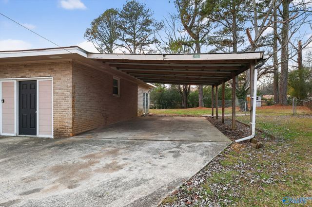 3110 S Nevel Circle NW, Huntsville, AL 35810