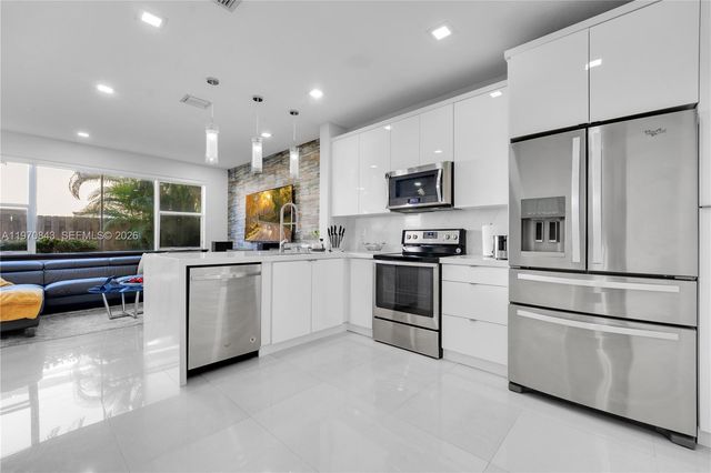 11261 NW 55th Ln NA, Doral, FL 33178