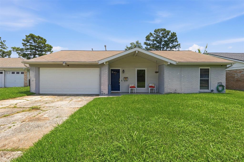 10130 Woodwick Street, Houston, TX 77016