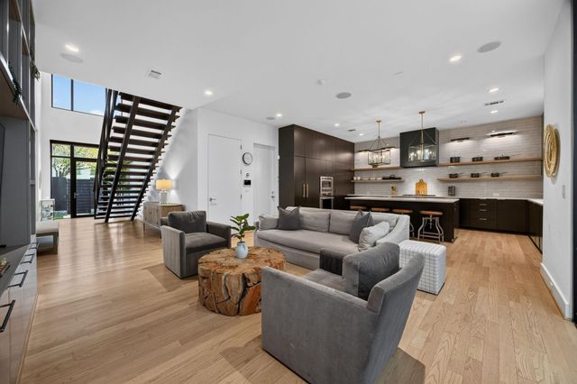 6002 Valley Forge Drive, Houston, TX 77057
