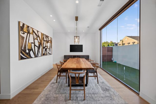 6002 Valley Forge Drive, Houston, TX 77057
