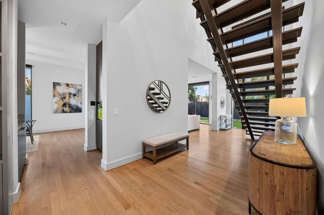 6002 Valley Forge Drive, Houston, TX 77057