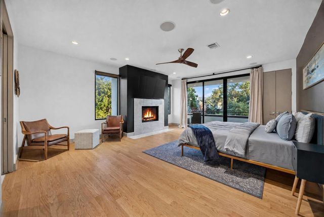 6002 Valley Forge Drive, Houston, TX 77057