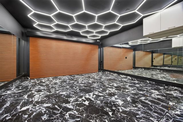 6002 Valley Forge Drive, Houston, TX 77057