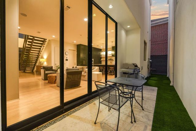 6002 Valley Forge Drive, Houston, TX 77057