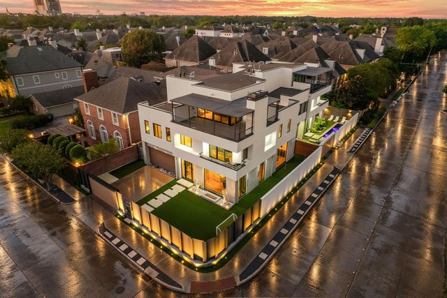 6002 Valley Forge Drive, Houston, TX 77057