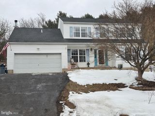 2426 DONNA LN, Pottstown, PA 19464