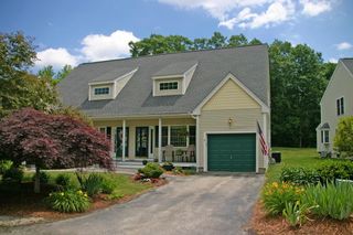 8 Royal Lane # 22, Raymond, NH 03077