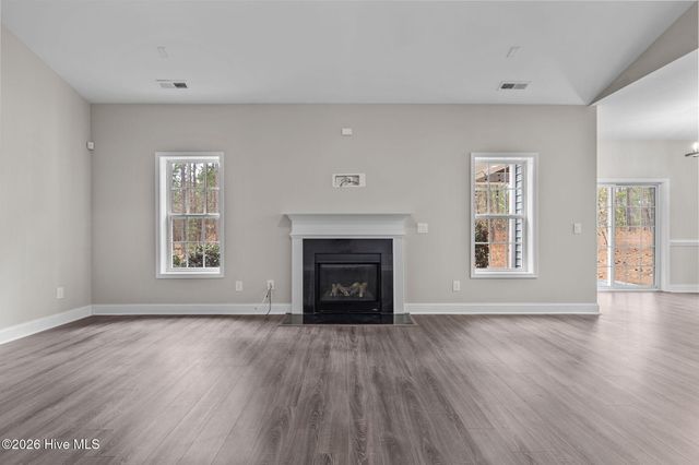 286 Longleaf Drive, West End, NC 27376