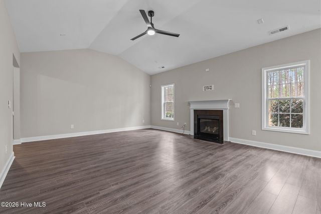 286 Longleaf Drive, West End, NC 27376