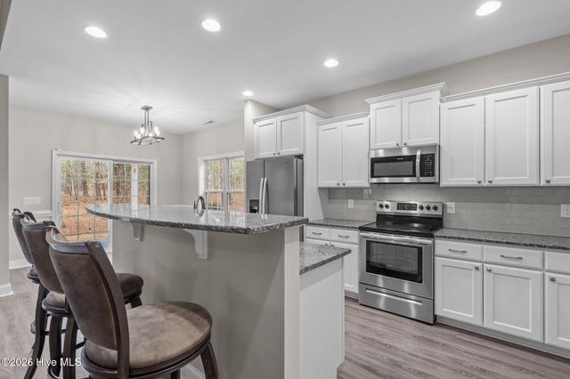 286 Longleaf Drive, West End, NC 27376