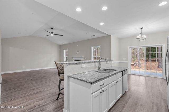 286 Longleaf Drive, West End, NC 27376