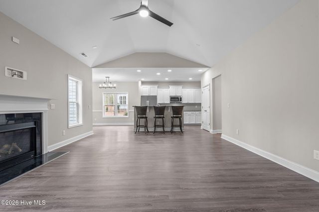 286 Longleaf Drive, West End, NC 27376