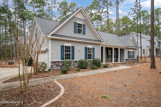 286 Longleaf Drive, West End, NC 27376
