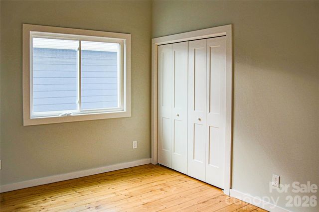 110 Lager Lane, Asheville, NC 28806