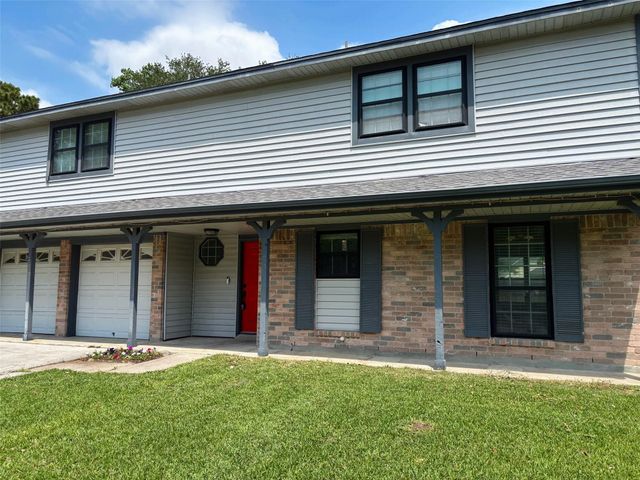 3119 Pilgrims Point Lane, Pearland, TX 77581