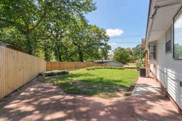1 Wesley Drive, Sherwood, AR 72120