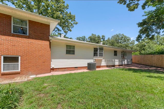 1 Wesley Drive, Sherwood, AR 72120