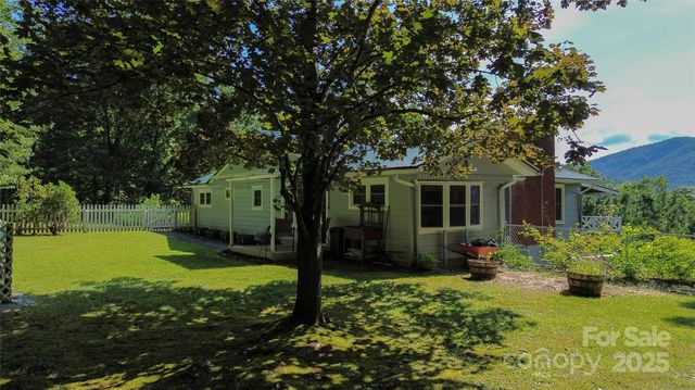 454 Hummingbird Lane, Franklin, NC 28734