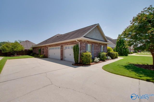 2505 Caldwell Park Court, Owens Cross Roads, AL 35763