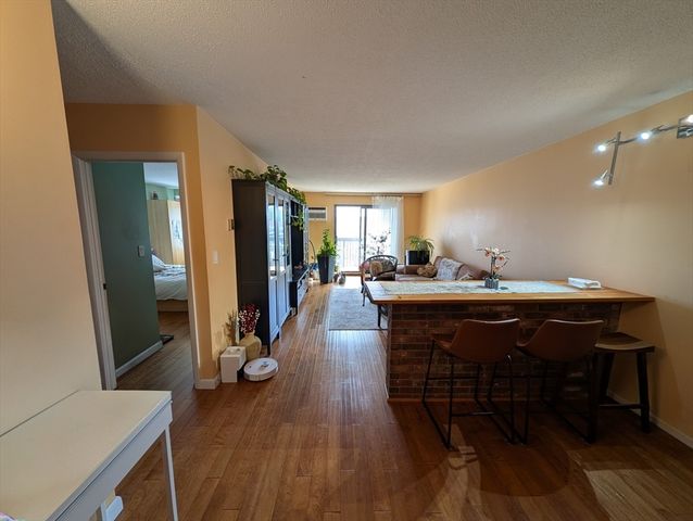 10 Williams St 62, Watertown, MA 02472