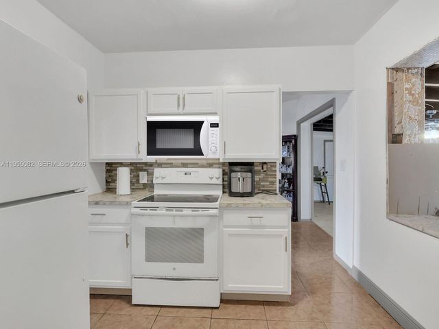 265 NW 188th St, Miami Gardens, FL 33169