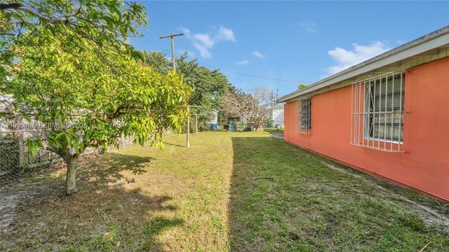 265 NW 188th St, Miami Gardens, FL 33169