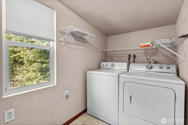 38509 Orville Road E, Eatonville, WA 98328