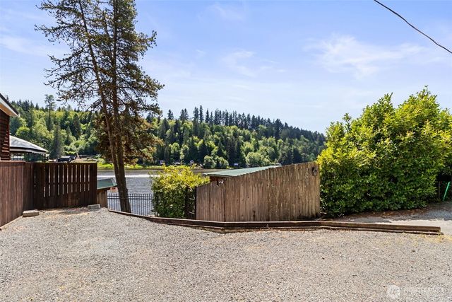 38509 Orville Road E, Eatonville, WA 98328