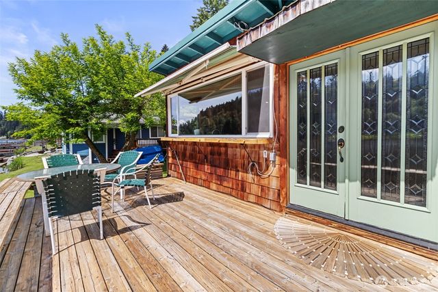 38509 Orville Road E, Eatonville, WA 98328