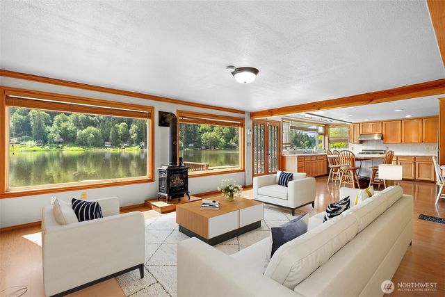 38509 Orville Road E, Eatonville, WA 98328