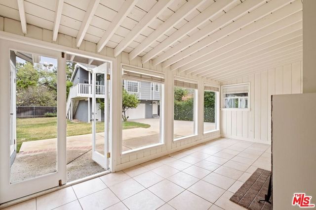 23153 Canzonet Street, Woodland Hills, CA 91367