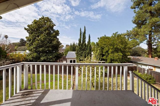 23153 Canzonet Street, Woodland Hills, CA 91367