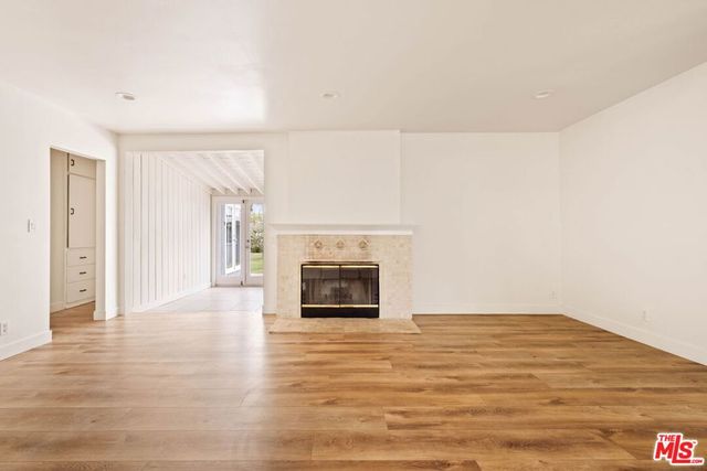 23153 Canzonet Street, Woodland Hills, CA 91367