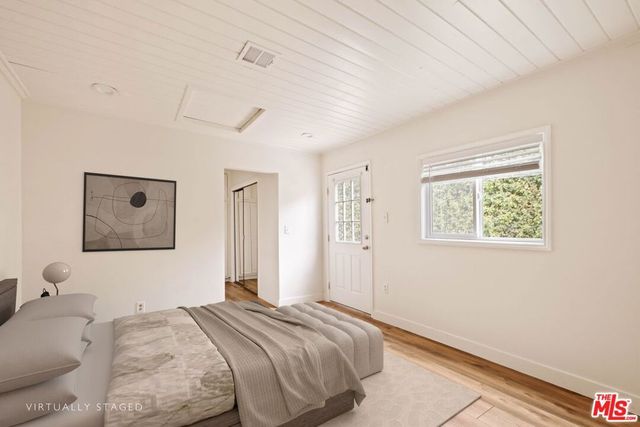 23153 Canzonet Street, Woodland Hills, CA 91367