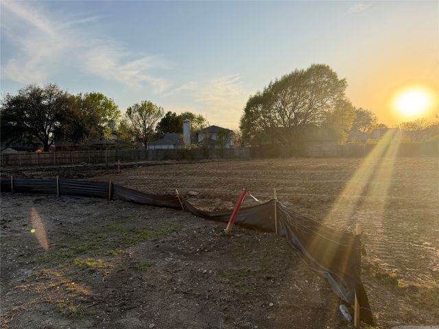 644 BRISTLECONE Drive, Arlington, TX 76018