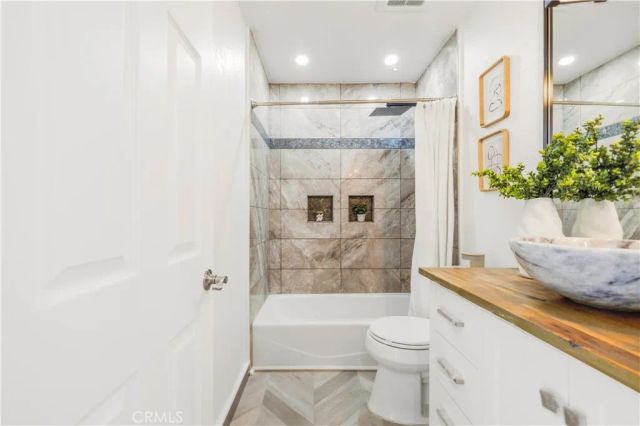 917 Euclid 1, Long Beach, CA 90804
