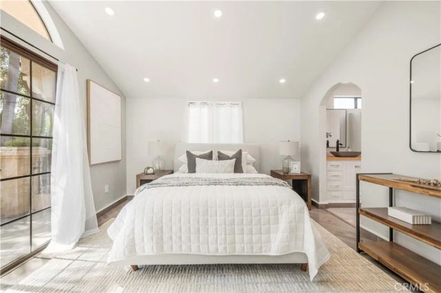 917 Euclid 1, Long Beach, CA 90804