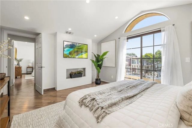 917 Euclid 1, Long Beach, CA 90804