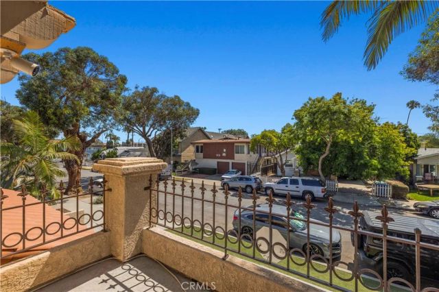 917 Euclid 1, Long Beach, CA 90804