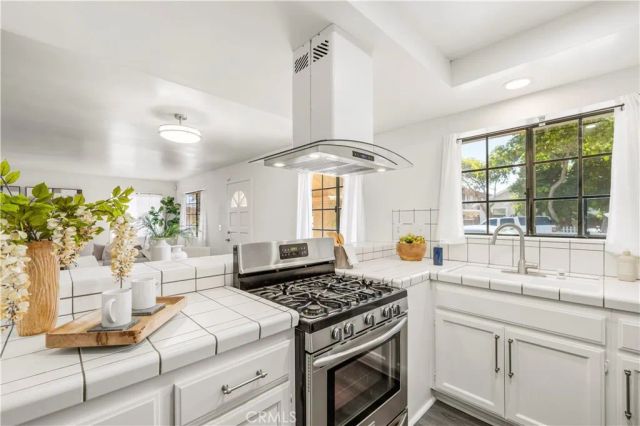 917 Euclid 1, Long Beach, CA 90804