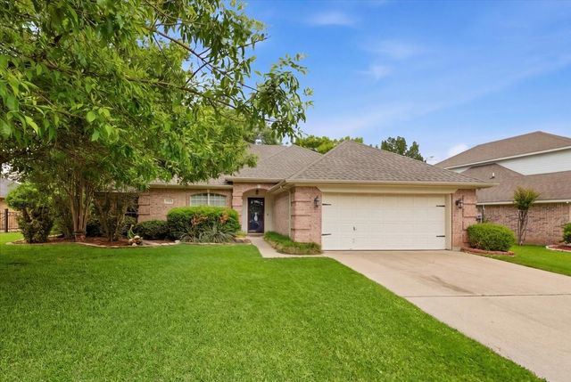 1325 Rio Grande Drive, Benbrook, TX 76126