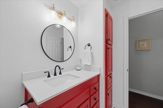 1325 Rio Grande Drive, Benbrook, TX 76126